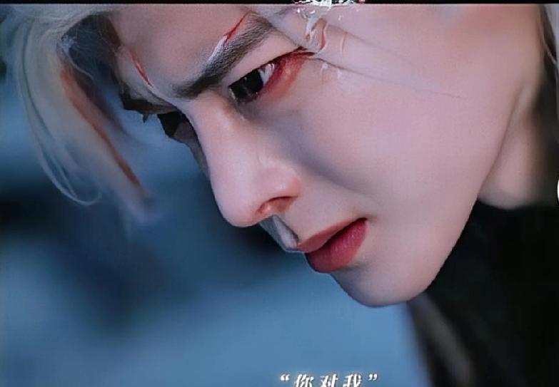 当年《香蜜》那句“从未”哭得人肝颤，六年了，没人敢碰。
《入青云》直接补拍，三句
