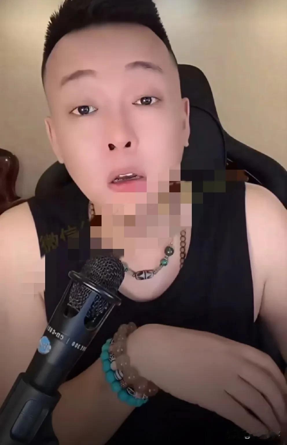 磕巴东回忆T佑签约IR改合同怄气没赚钱始末。

             磕巴东