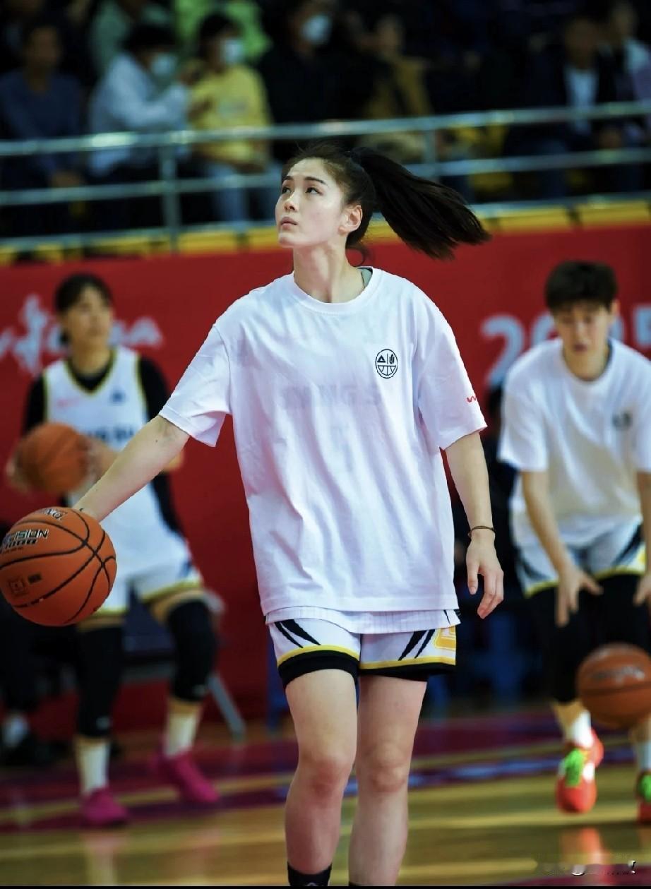 WCBA常规赛第二轮今晚河北女篮主场迎战江苏女篮预测：对于江苏女篮来说，拥有双外