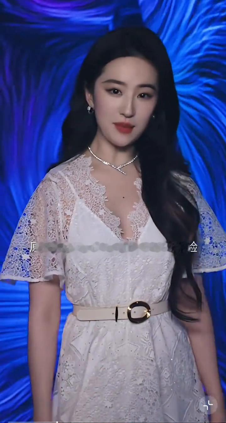每个人都希望尝试更多的造型来装点自己的好心情，原来teamLab有如此新奇的体验