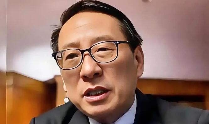 高志凯教授有句话，听了让人脊背发凉。
 
他说一旦中日开战，千万不能出现盲目自信