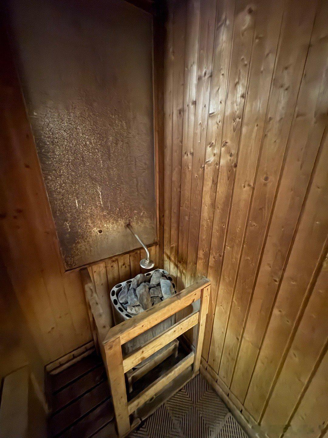 扬州的澡堂子文化真是丰富在这里叫“水包皮”这几天每天都泡水里习惯光屁股坦诚相见了