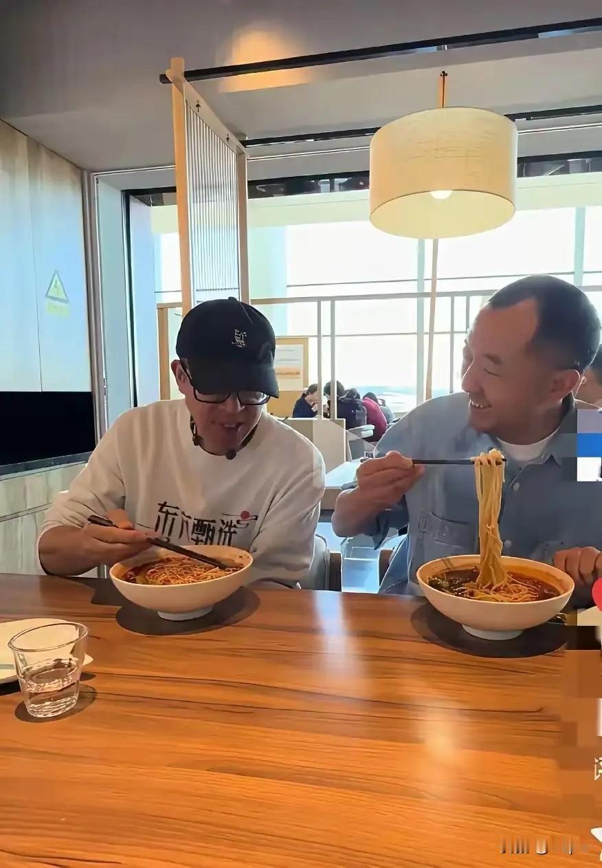 明眼人都看得出来，俞敏洪给陈行甲开150万年薪，现在怕是有点小后悔了。商人从来不
