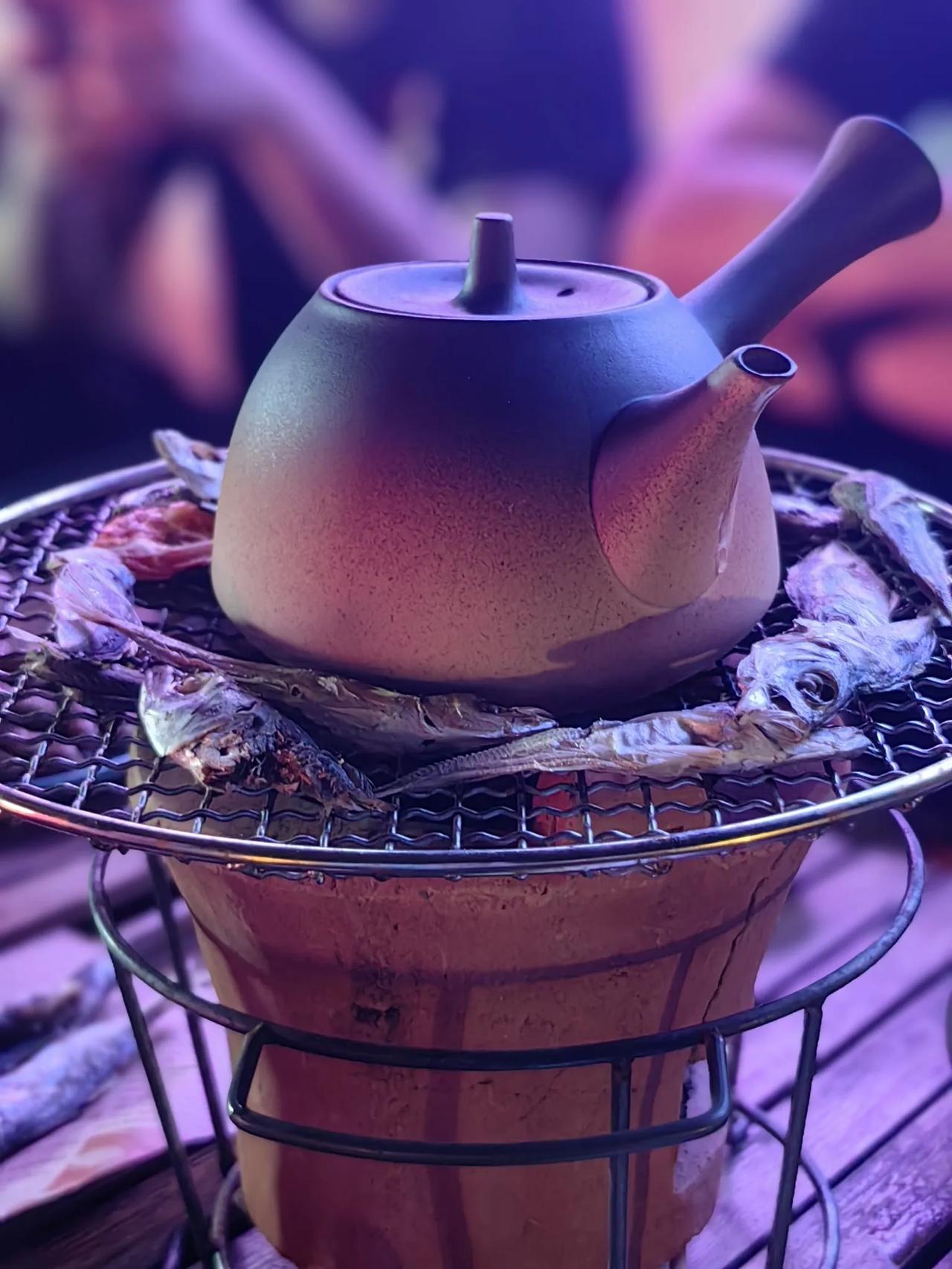 《道德经》有言:“致虚极，守静笃。”，能让你自在的，从不是他人的目光，而是与自己