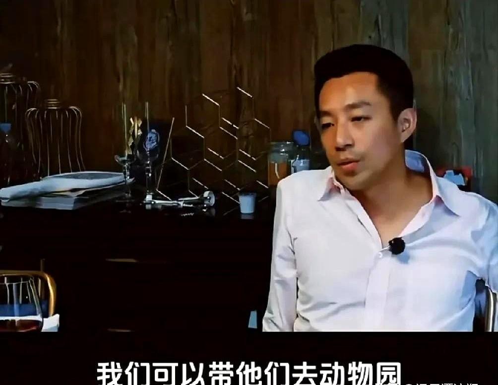 不是我说，这时候俩人早该貌合神离了吧！

大S张口闭口就是韩国梗，