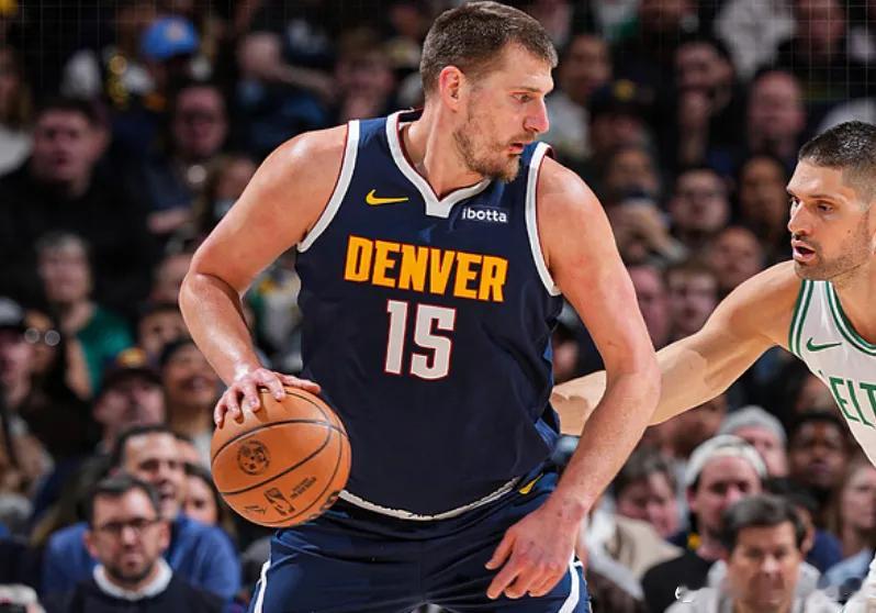 北京时间2月26日，NBA常规赛掘金主场对阵凯尔特人，其中凯尔特人是背靠背第二场