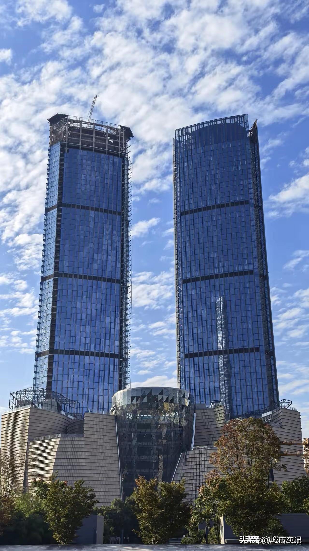 徐州开德基，淮安万象城，万象汇开了，咱们宿迁也该弄个万象城，及时没有万象城，最起