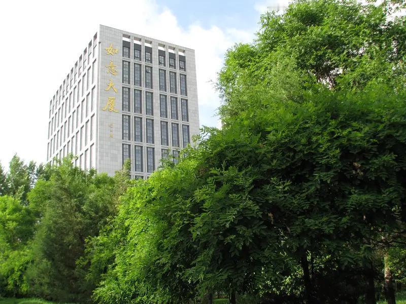最近看到个离谱事儿，内蒙古一研究院居然1200元就能办院士证！院士证那可是代表着