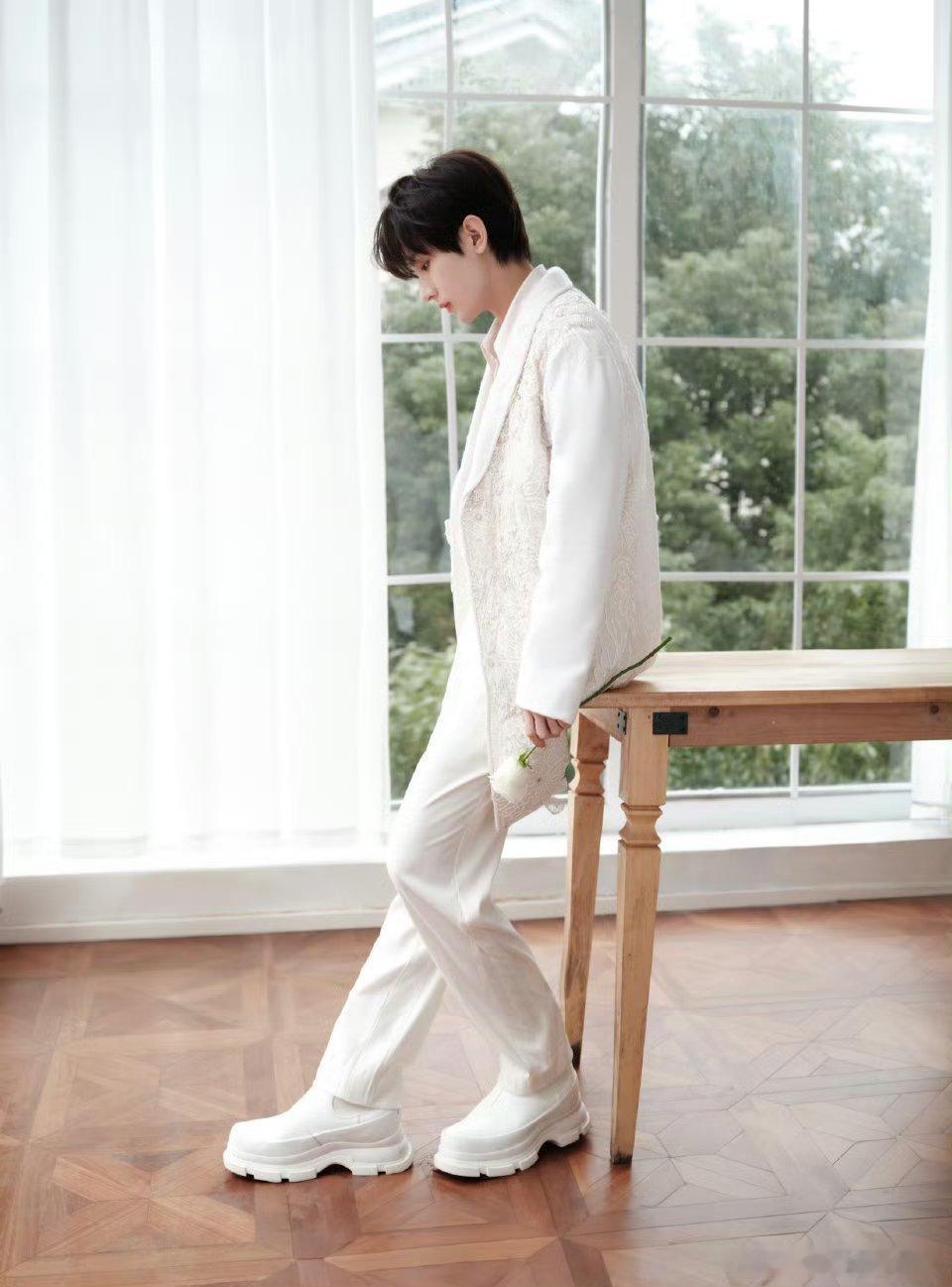 成毅两京十五日cy成毅朱瞻基虽未成相见，你也不识我，但你仍是我平淡人生中的一圈涟