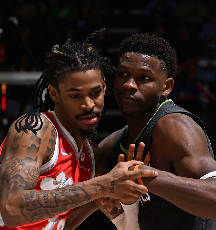 森林狼记者Krawczynski说狼队向灰熊打听了莫兰特情况，但远没有到谈成交易