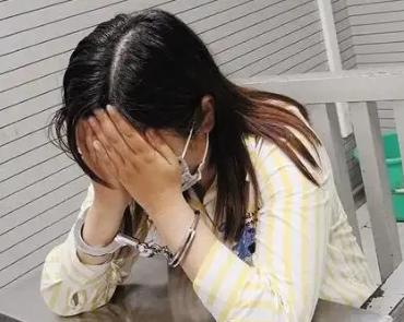 害人不浅！贵州长顺，女子嫌上班辛苦，仗着自己有几分姿色，干起了拿身体赚快钱的勾当