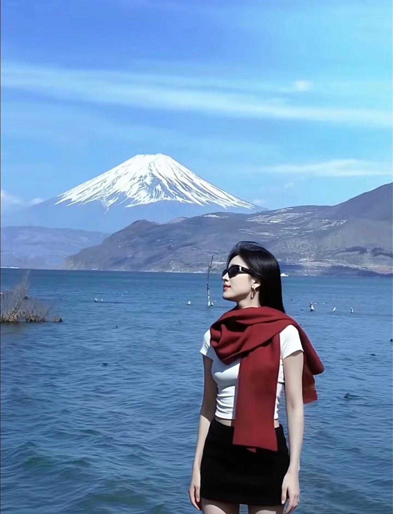 形容她的话 是清冷的木质调