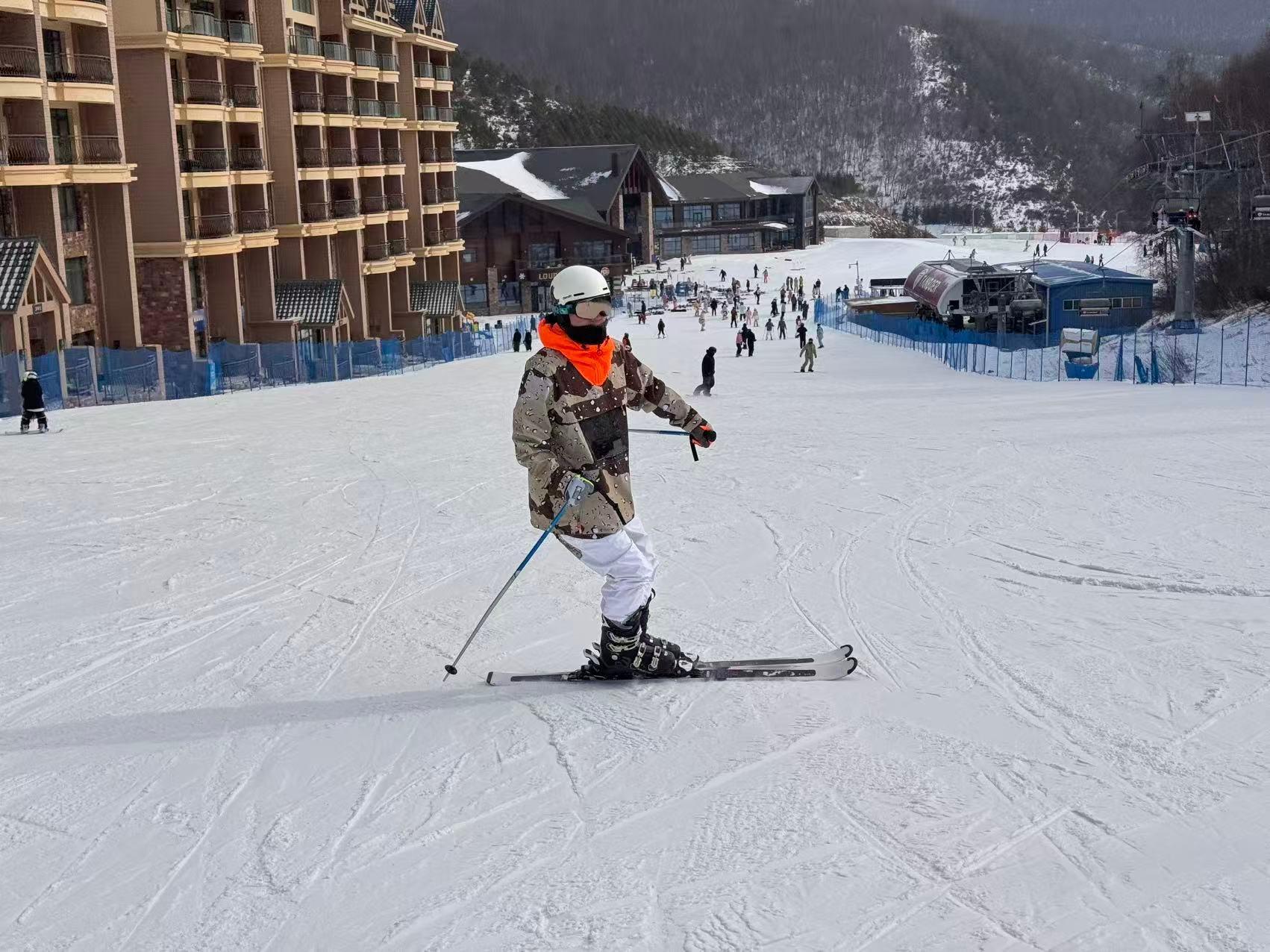 顺滑不过三秒我再来滑雪我是狗回去所有东西就挂闲鱼 