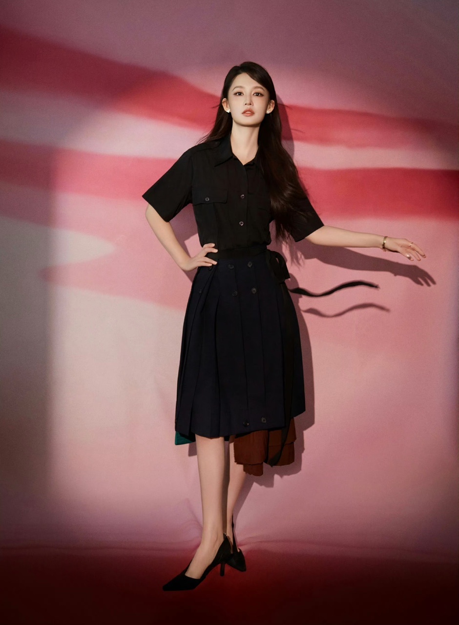 娱乐李沁prada活动李沁成都prada活动 李沁成都prada 