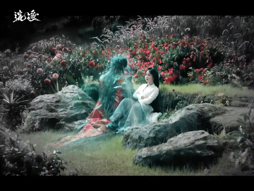 红烨有自己的共感娃娃红烨注入灵力的狗尾巴草手环，因为小叶子的存在，仿佛有了生命，