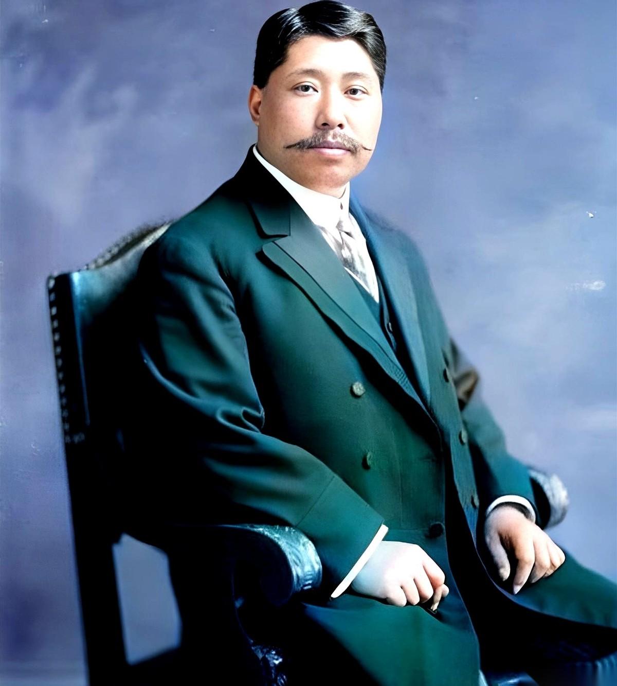 我跟你讲个事儿，你可能下巴都得掉下来。

长沙城，曾经有一半，都是他们黄家的。