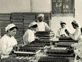 青霉素在二战堪比黄金，一直到42年底才进入量产。44年6月美军诺曼底登陆时也只准