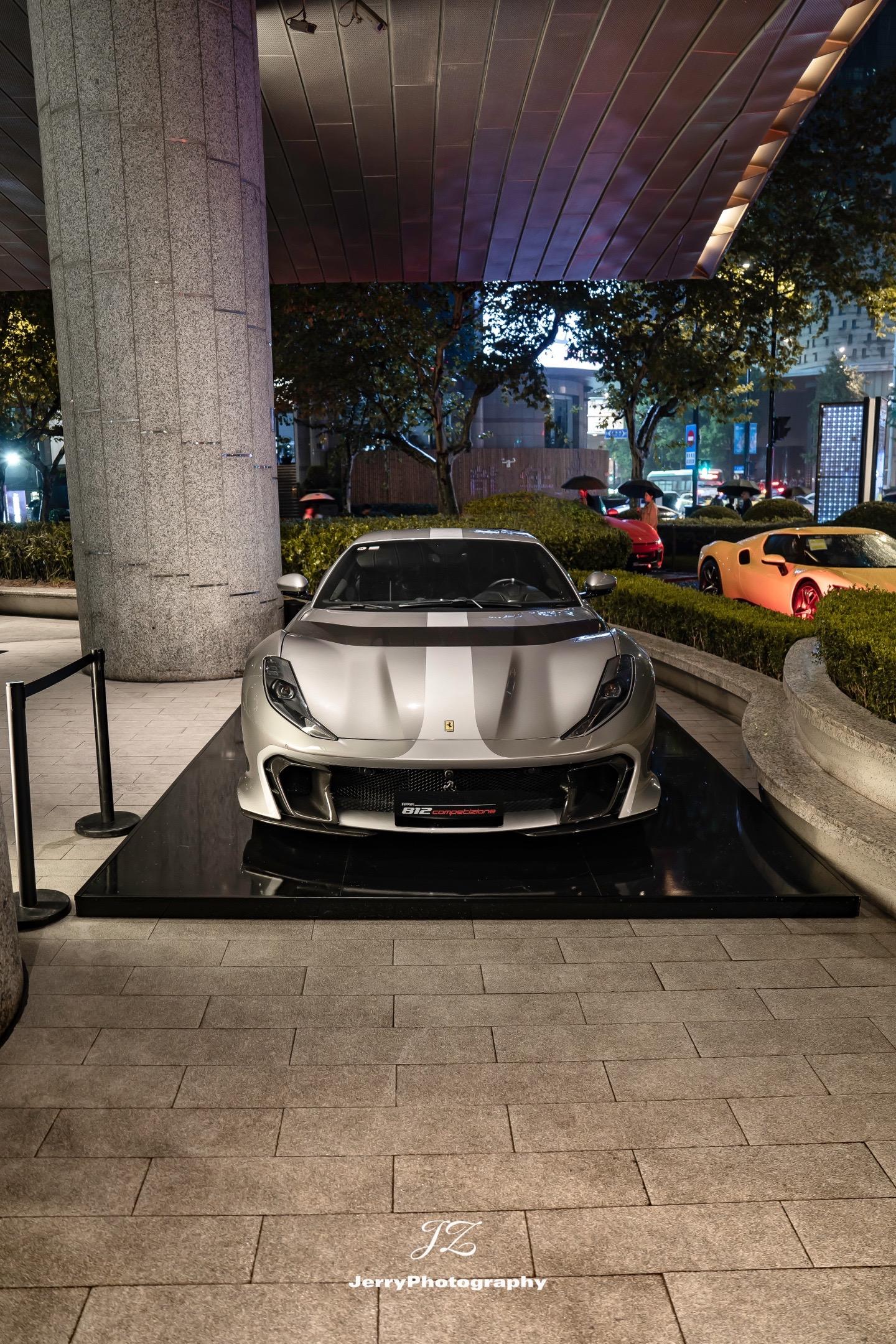 812 Competizione.银色的812C Tailormade！