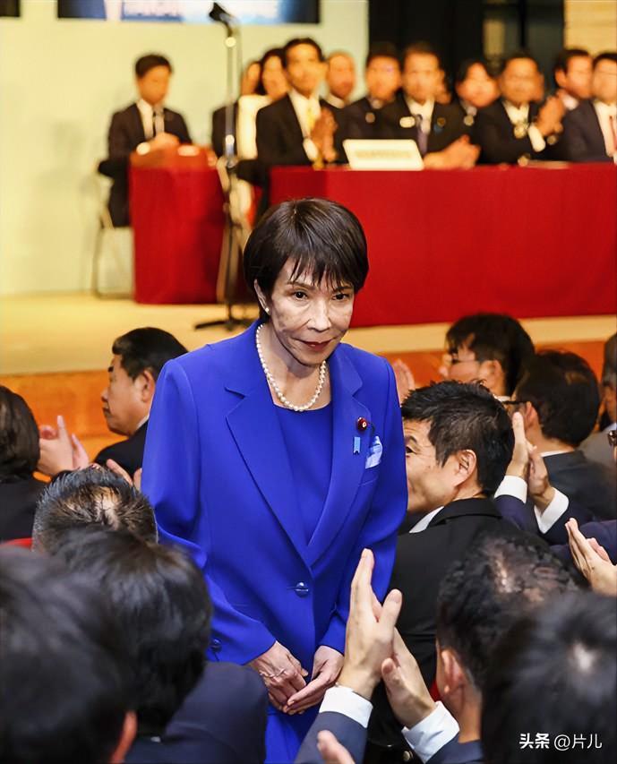 重磅！日本前首相要求高市早苗向中国道歉！刚刚，多家外媒发布快讯称，正在韩国参加经