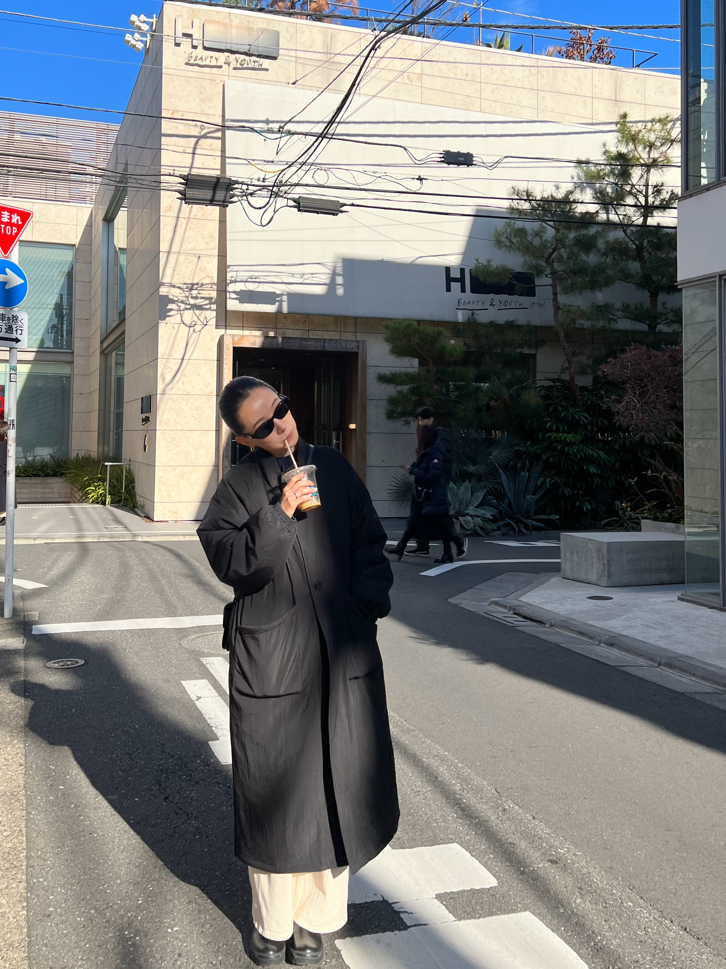 👩🏻‍🦽暴走 每到晚上腿已经不在身体上了 这外套本次旅行穿着率100%  