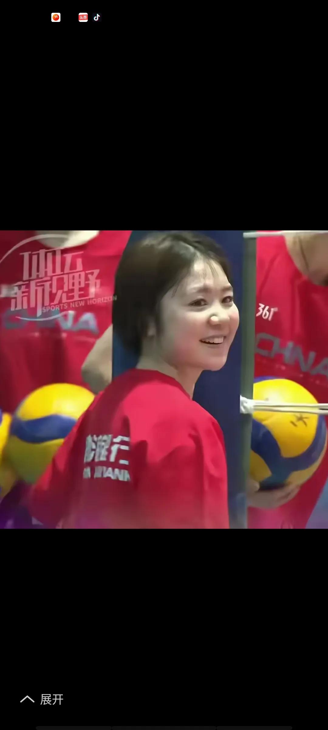天津女排解约了塔皮娅，又引进了日本自由人滕井莉子，目前已经参加队内训练，主要是接