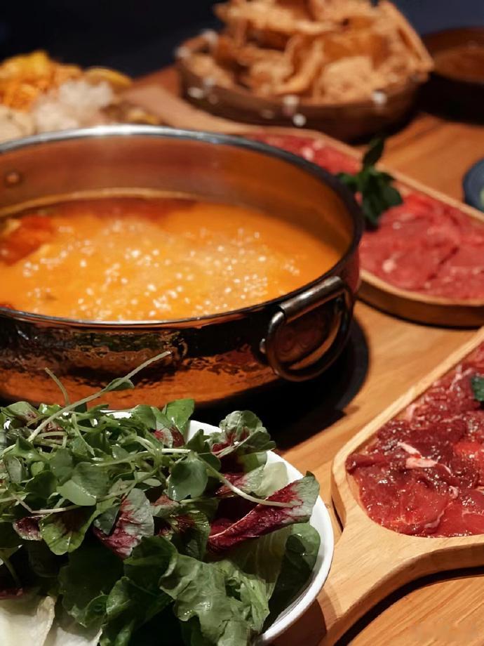 #吃酸这件事贵州人没输过# 在吃酸这件事情上贵州人才是最有发言权的！不知道是不是