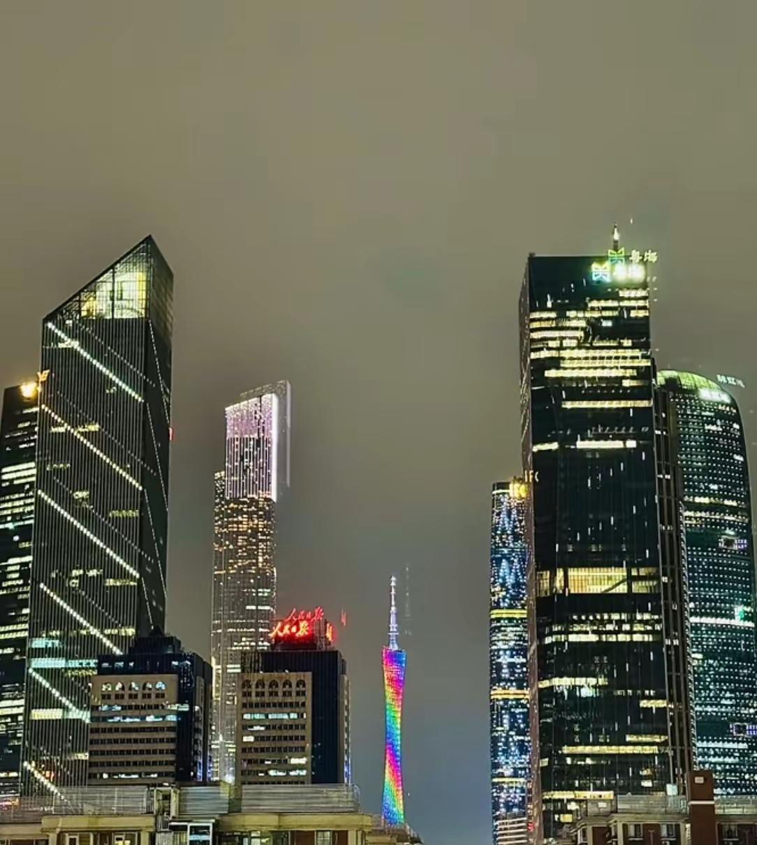 没什么可以阻挡我看夜景，广州欢迎您，一起看美丽风景广州塔城市夜景 广州城市夜景 