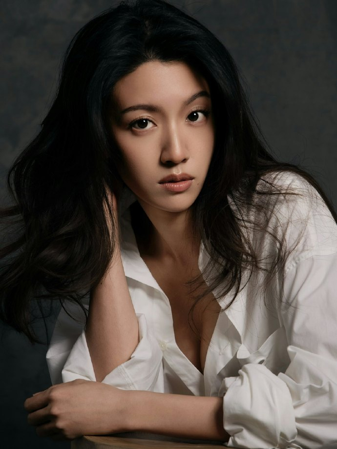 蔡思贝官宣离巢tvb蔡思贝宣布离巢tvb 12日晚，发文宣布离开TVB：“十三年