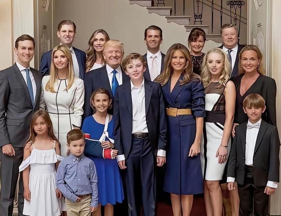 特朗普聪明一世糊涂一时，对伊朗发动的这场战争，终于把全家族的命运都梭哈进去了。特