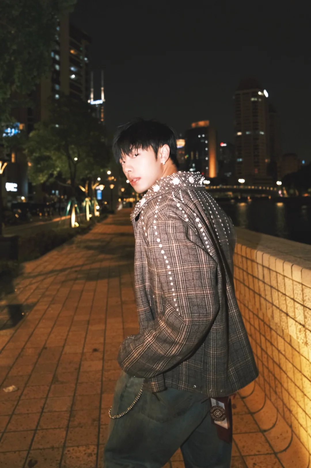 如果有多一张船票，你会不会同我一起走