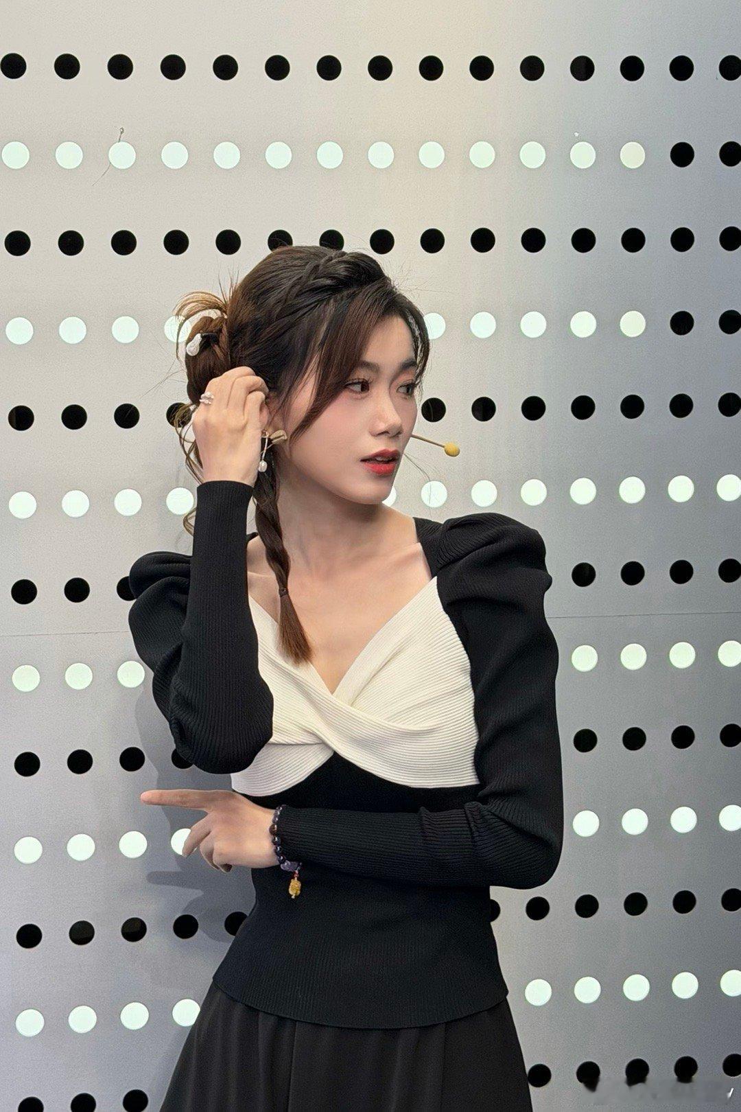 滴～大夜下班～下午开启全运会副本[月亮]桐话绿茵全运会 ​​​