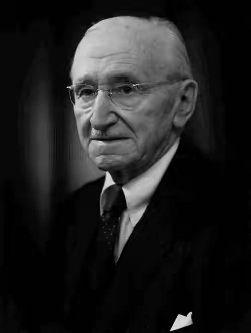 关于法治，我们绝大多数人都理解错了。
          关于法治的理解还是哈耶