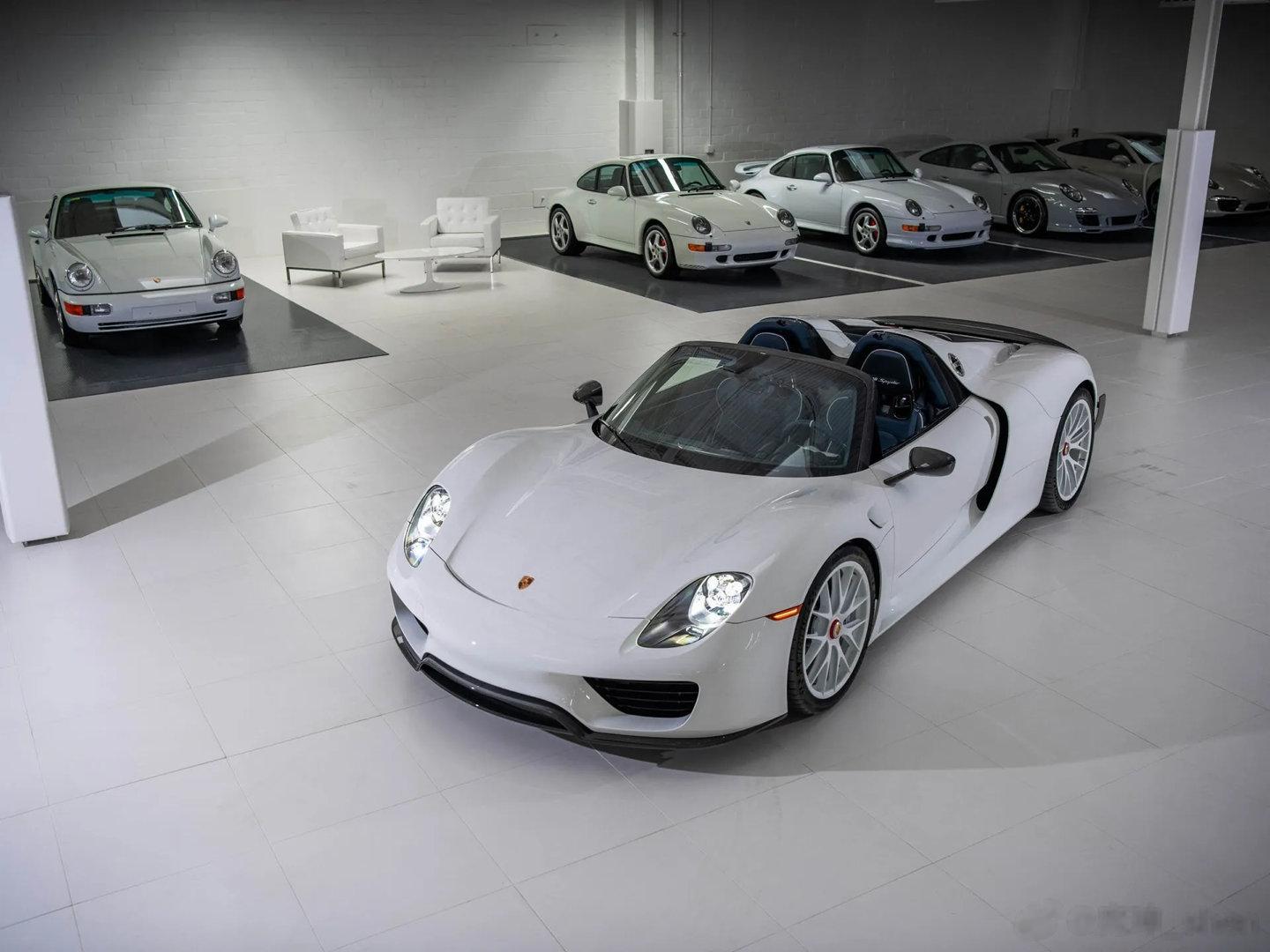 #shen车视界# 因为959和Carrera GT未能上拍，这辆918 Spy