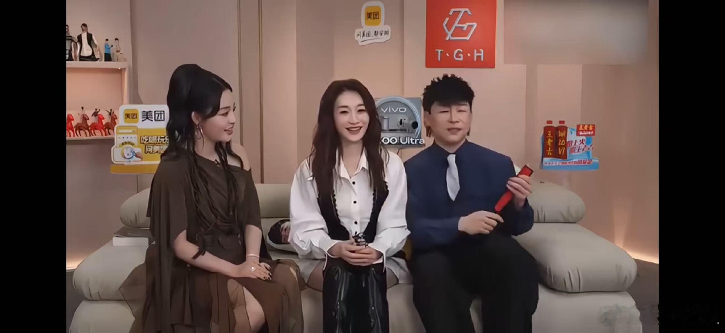 李小冉 你看见我不会跑调吗歌手直播歌手2026一边幽默自嘲，一边收获暖心夸奖，这