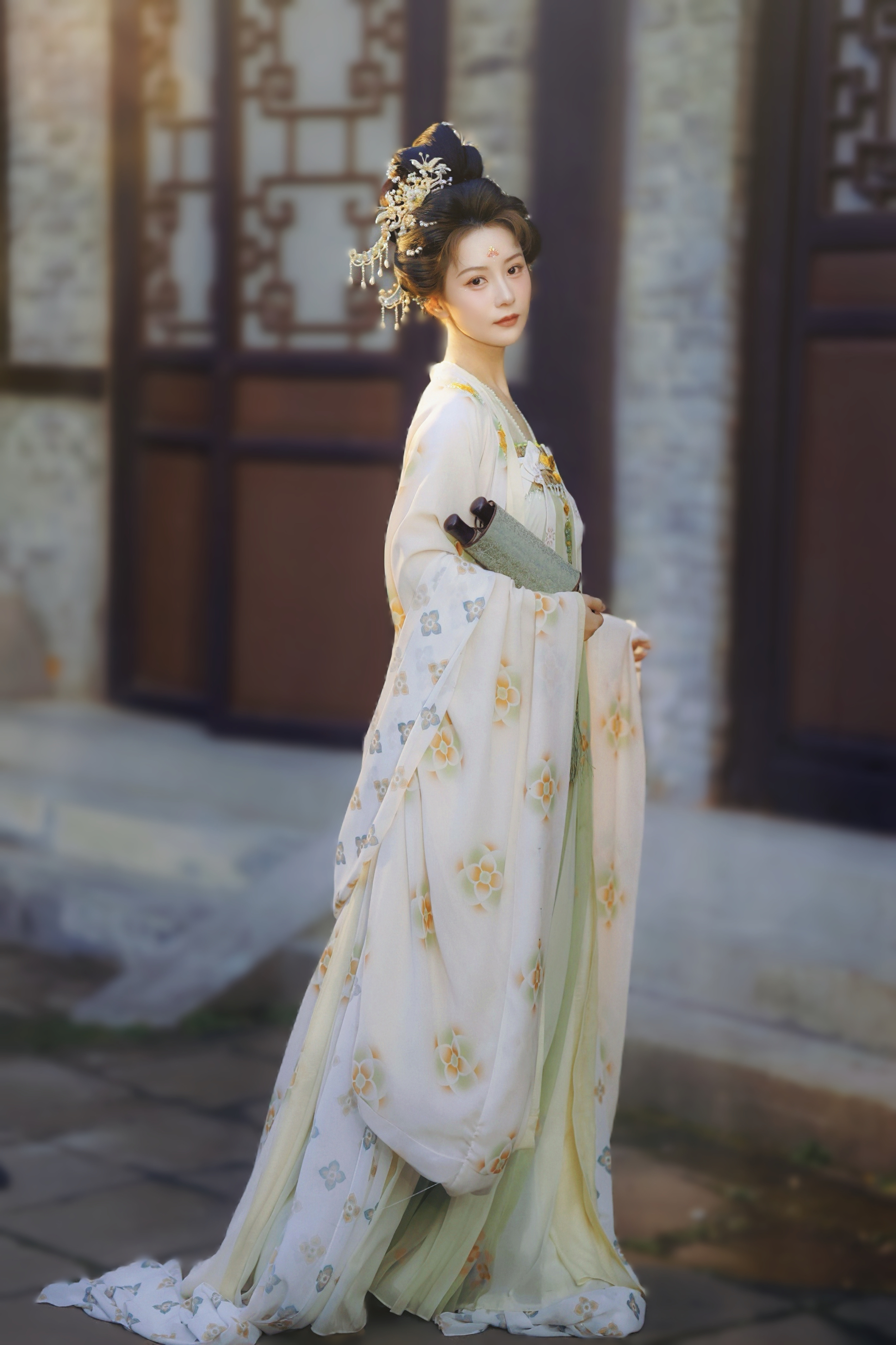 今天又是一个上元节！佩仪，我知道你从来不过上元节……遇见林宁那天也是一个上元节…