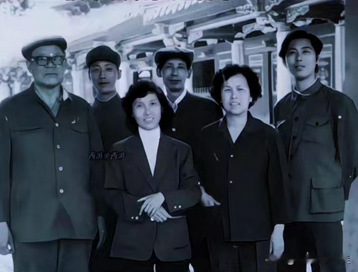 1982年，杨洁导演开始组建《西游记》剧组，正式开始全国各地采风取景，为接下来的