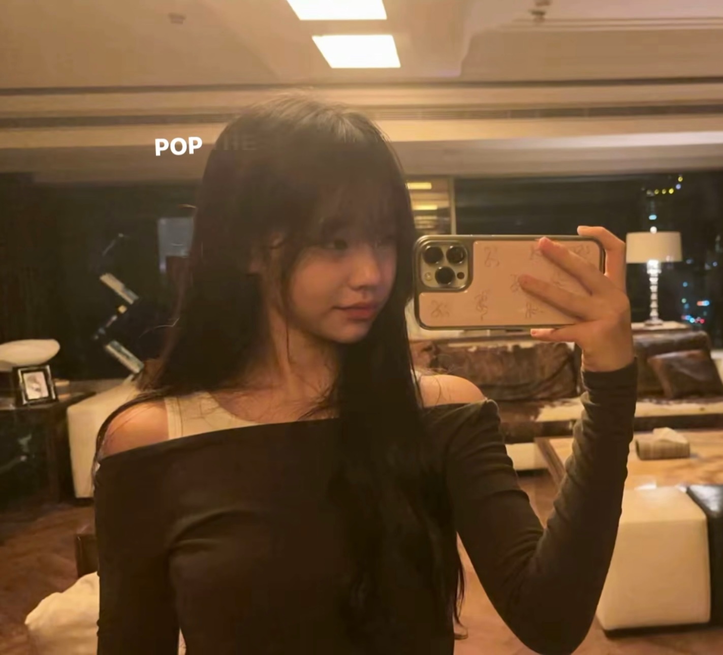 许老三新自拍🤳许曦恩 ​​​