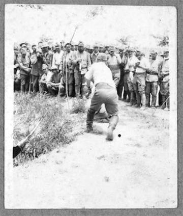 1938年，一位中国老兵发现对面日军阵地上，有个东西一闪一闪的，老兵毫不迟疑，对