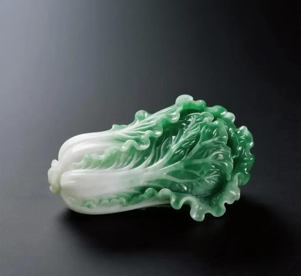 翠玉白菜没留在大陆，
反倒成了“幸运”？
这背后的

隐忧才真该警惕！
 
作为