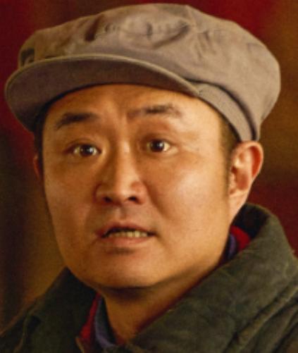 在电视剧《主角》里，“何大锤硬刚西北鼓王”主要指的是何大锤与“西北鼓王”胡三元之