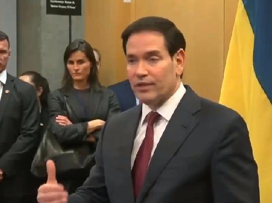 现在人们都关心乌克兰要不要接受美俄提出的“28条和平计划”！
现在美乌也商议好了