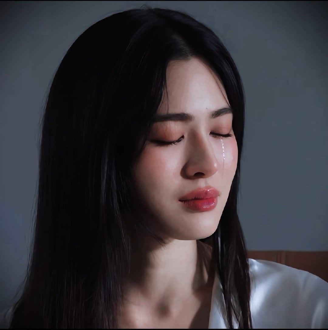 lingorm[超话] 这张流泪照过于完美了 ​​​
