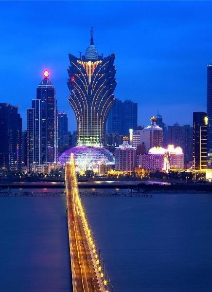 澳门之所以不闹腾，最重要的原因是葡萄牙人在离开时几乎把所有澳门人及其后代都拥有的