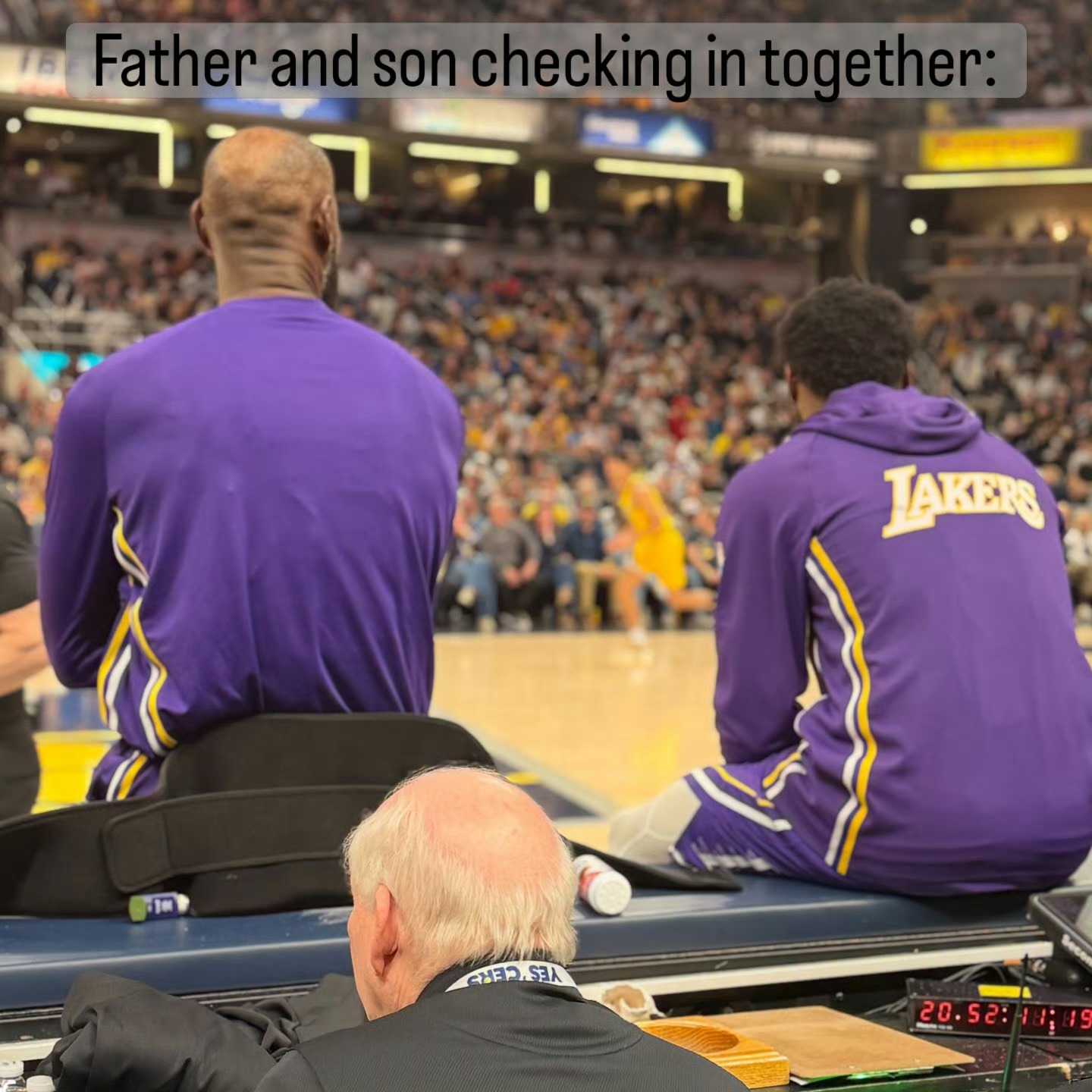 今日名场面洛杉矶湖人詹姆斯