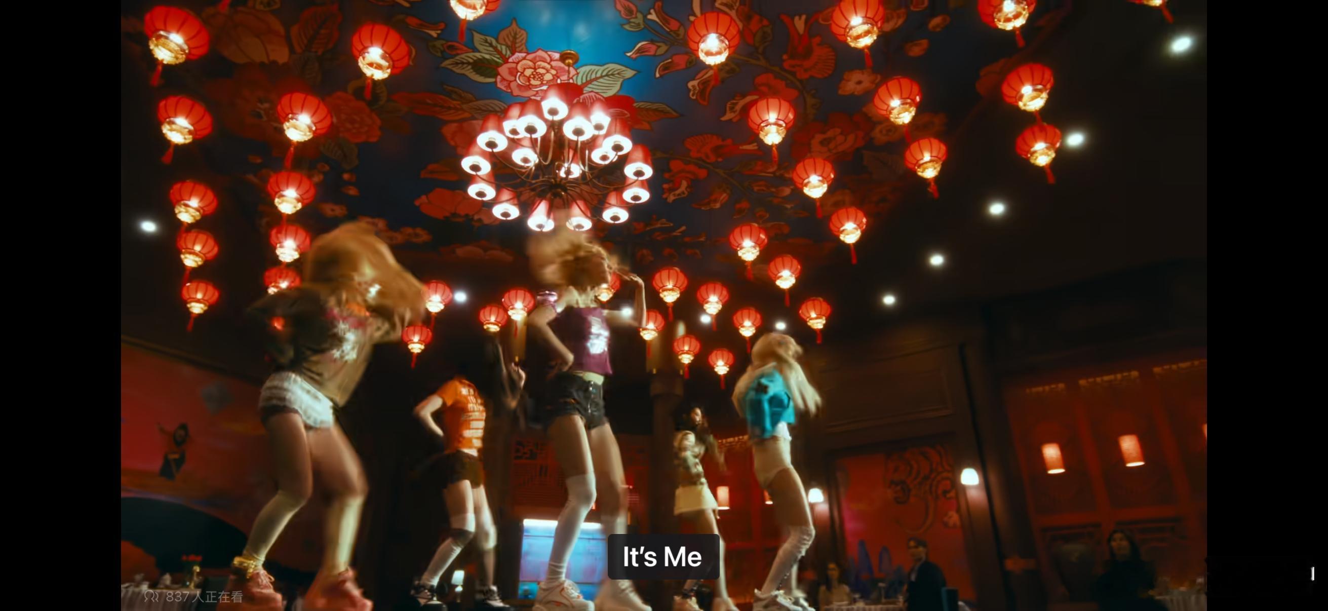 ILLIT空降好难听➕极其抽象的背景，这个背景和这个歌的关联是在？还有人说中式美