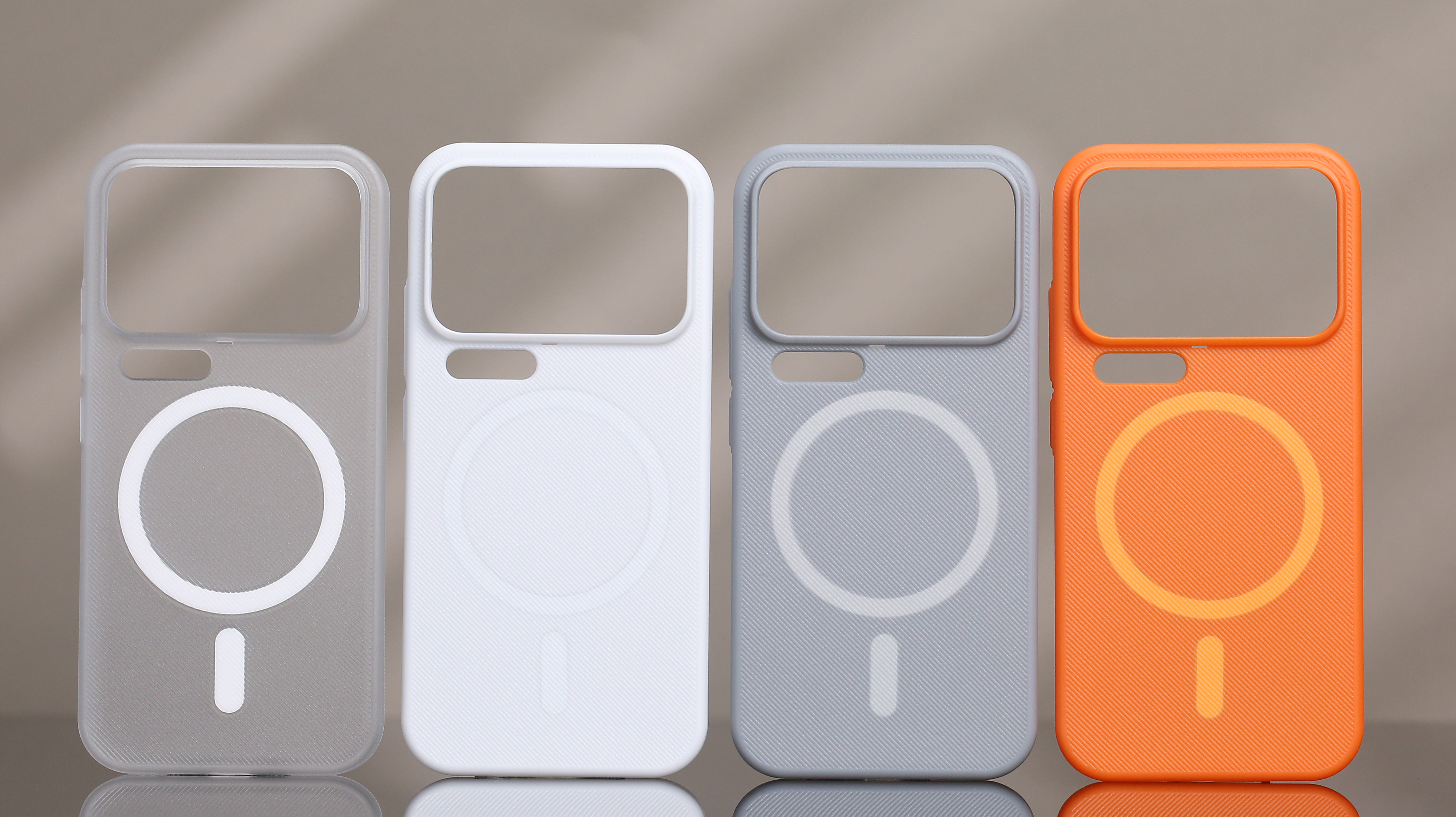 小米17Pro 超薄 PC 斜隐，明天上四个颜色，磁吸都一起上 