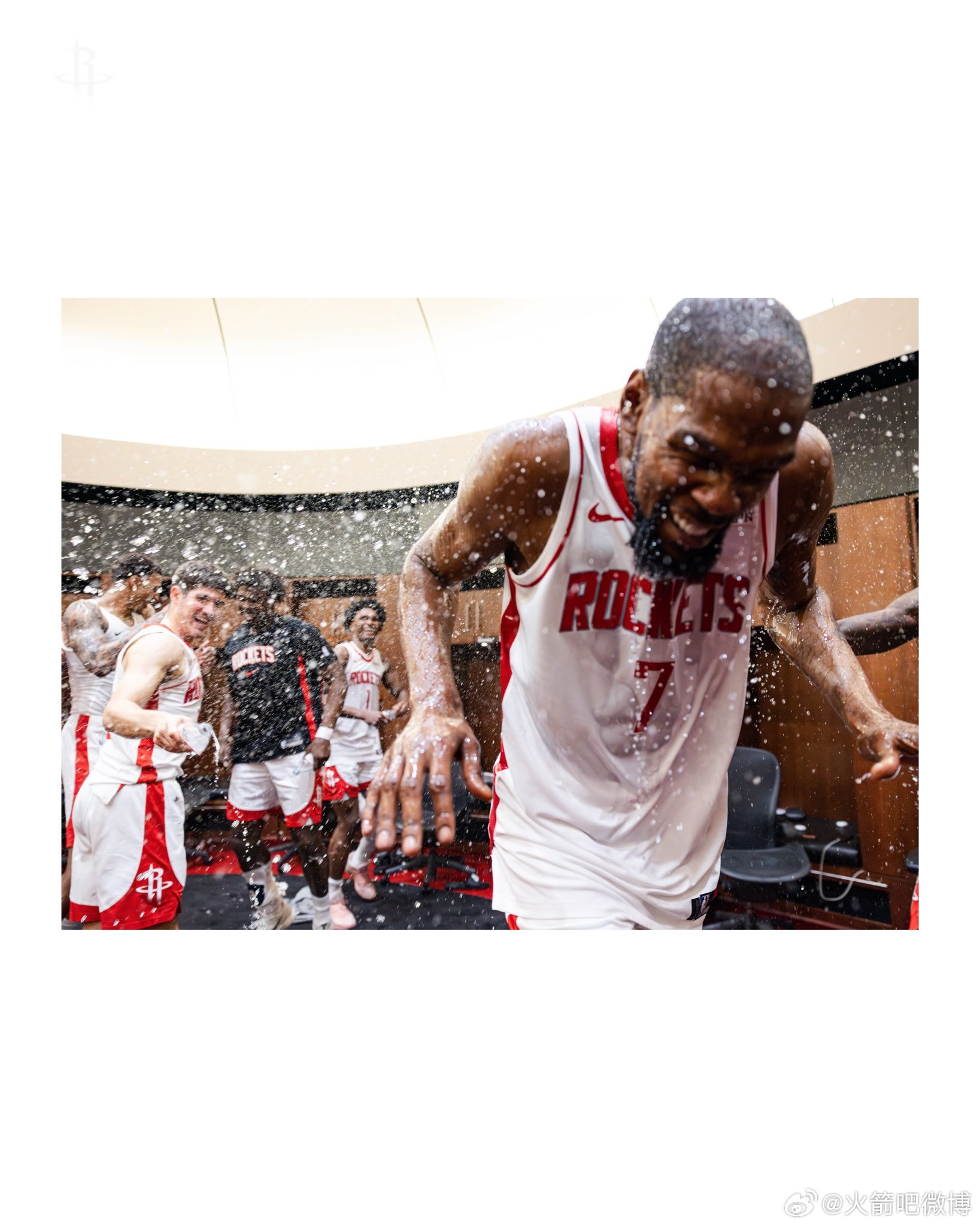 火箭就是这样，当大家都觉得你不行的时候，你又突然支棱起来了。真让人又爱又恨！！杜