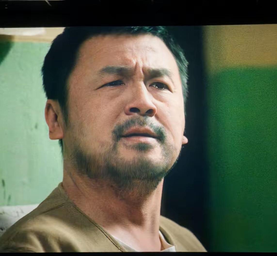 《抓特务》最大的意难平是，一生执着坚守的肖大力连失至亲，自己落下了残疾。而他心心