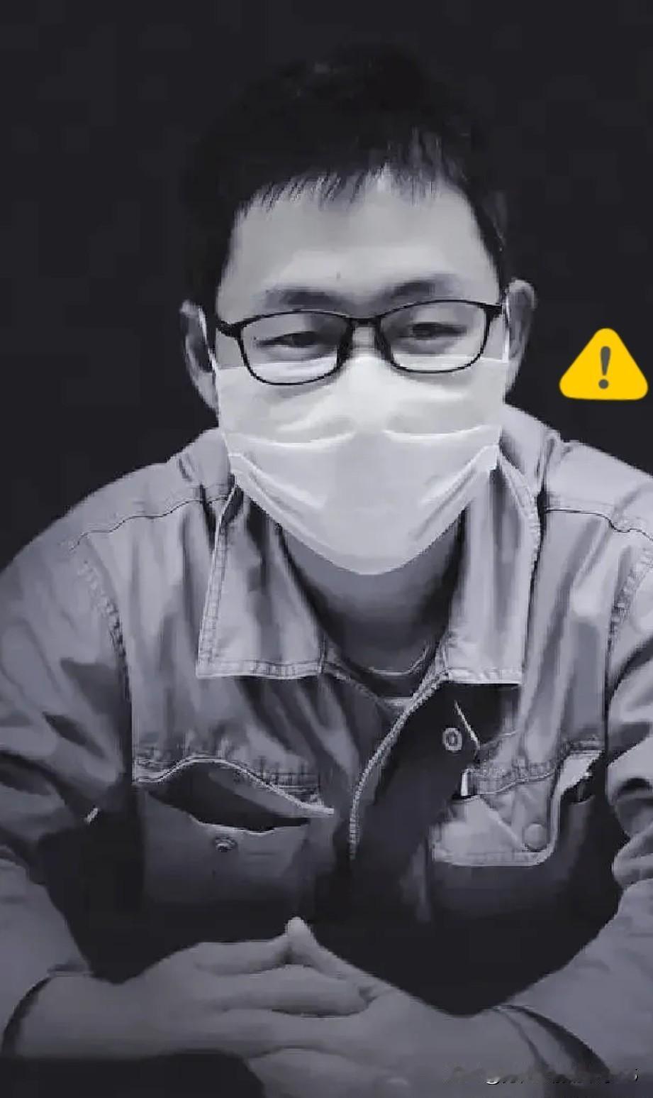 程梦圆心底的刺，是和陈舟的初恋。

那时两人异地，靠着车票和电话费维系思念。见面