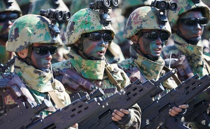 战区：金正恩的卫队抵达俄罗斯恐吓美国人。
平壤可以让超过100万战士通过北方军区